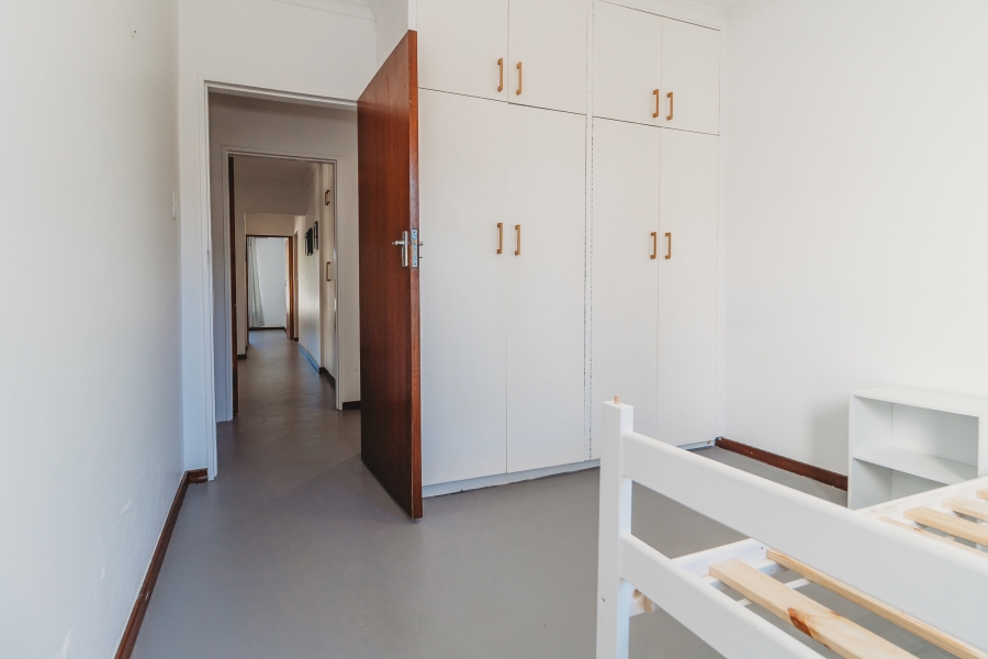 7 Bedroom Property for Sale in Loerie Park Western Cape